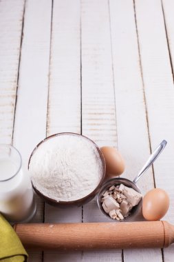 hamur için malzemeler