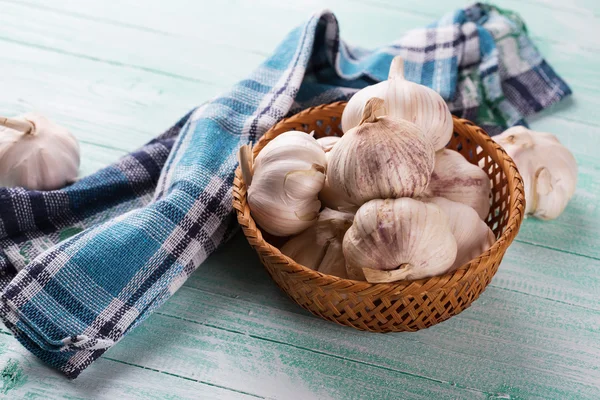 Garlic in bucket — Stock Photo, Image