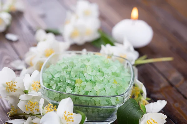 Sea salt with jasmine — Stock Photo, Image