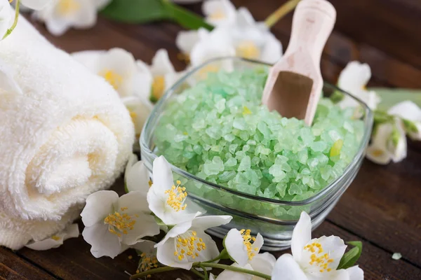 Sea salt with jasmine — Stock Photo, Image