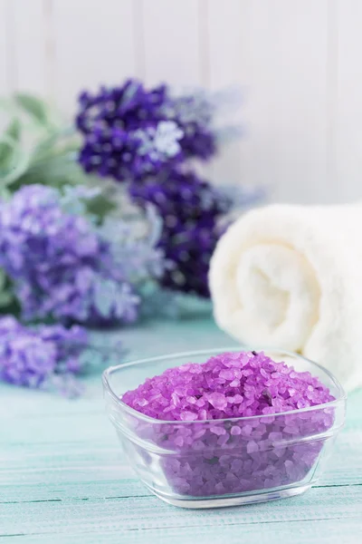 Meersalz mit Lavendel — Stockfoto