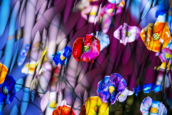 Coloridas flores de cerámica —  Fotos de Stock