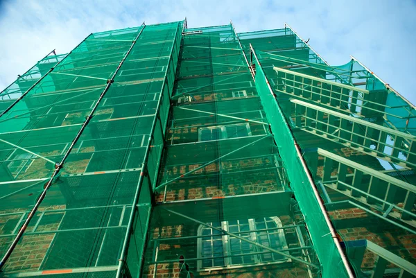 Gröna byggnadsställningar — Stockfoto