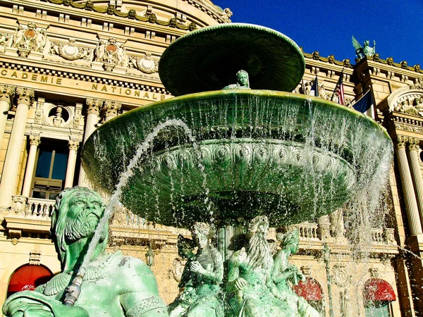 paris'den Çeşmede