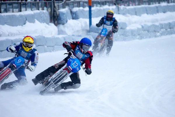 Ice speedway of gladiators in the Krasnogorsk Russia. — Stock Photo, Image