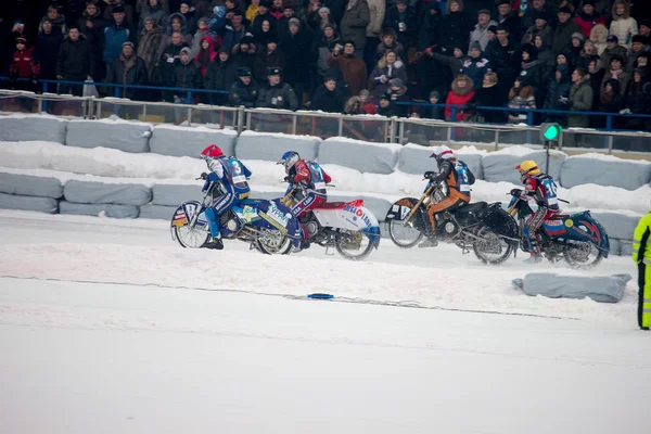 Ice speedway of gladiators in the Krasnogorsk Russia. — Stock Photo, Image