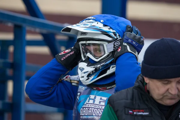 Speedway di ghiaccio di gladiatori nel Krasnogorsk Russia . — Foto Stock