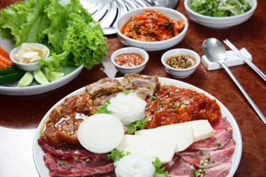 Kore mutfağı: barbekü ızgara kümesi