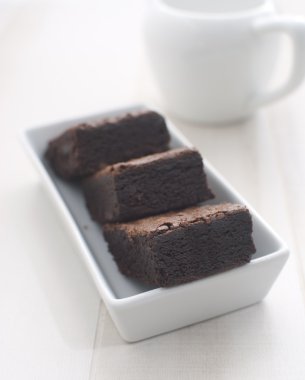 çay ile çikolatalı kek