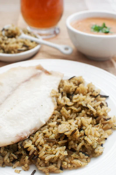 Fish fillets with rice — Stock Photo, Image