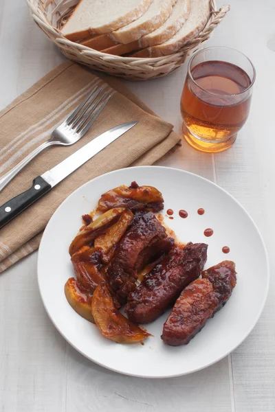 Costillas de cerdo asadas — Foto de Stock