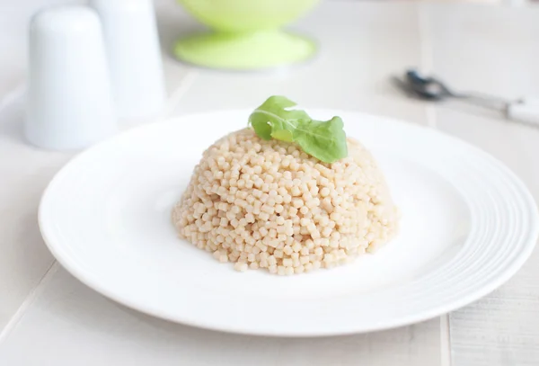 Italiaanse pastina voor salade — Stockfoto