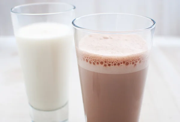 Chocolate and milk — Stock Photo, Image