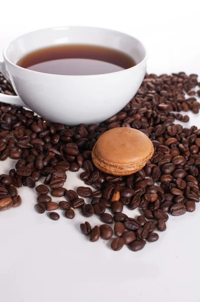 Coffee macaroon cookie and a cup — Stock Photo, Image