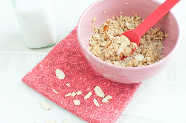 Oats with almonds and milk — Stock Photo, Image