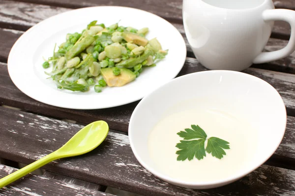 Cream dressing for spring salad — Stock Photo, Image