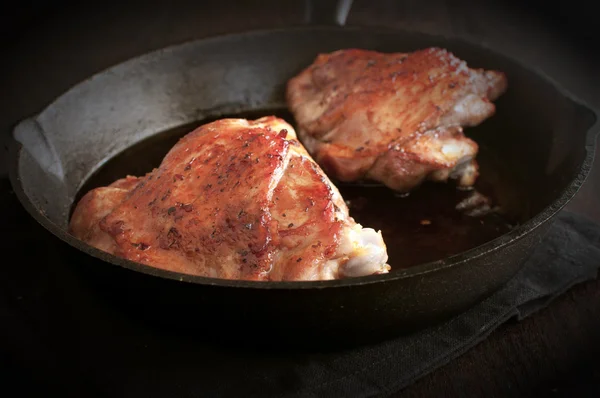 Chicken or turkey fried in sauce — Stock Photo, Image