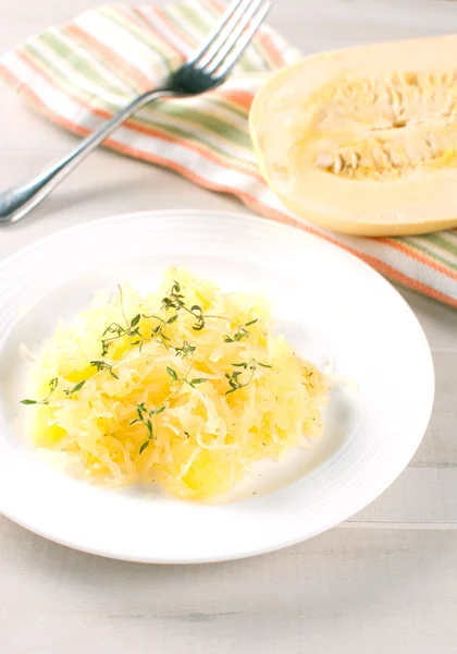 Żółty spaghetti squash przygotowane — Zdjęcie stockowe