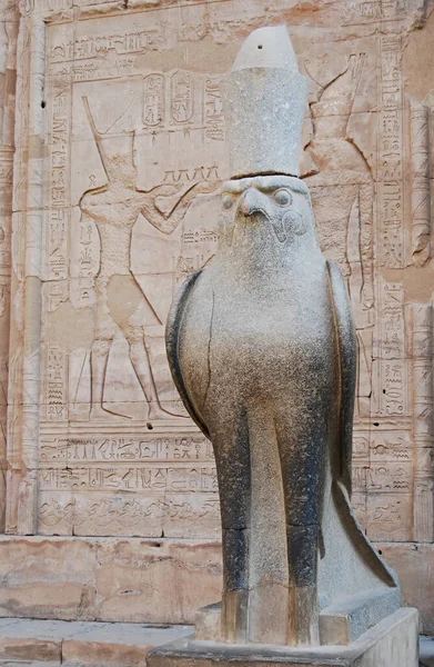Oud Egyptisch Standbeeld Van God Horus Tempel Van Edfu Nubia — Stockfoto
