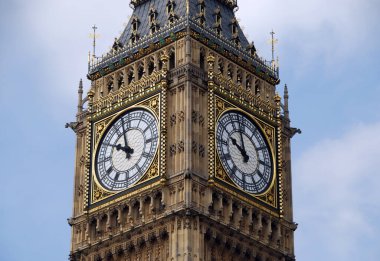 Ünlü Big Ben, Elizabeth Tower olarak da bilinir, İngiltere, Londra 'daki Westminster Sarayı' nda saat kulesi. Londra 'nın simgesi.