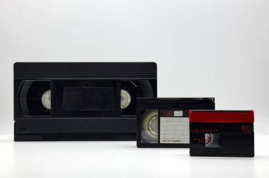Vintage Media depolama kaseti evrimi kaydeder: VHS, VHS-C, Mini DV. 90 'ların teknolojisi..
