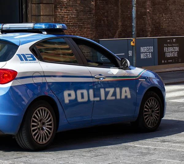 Bolonha Itália Abril 2022 Carro Polícia Italiano Polizia Italiana Mantendo — Fotografia de Stock