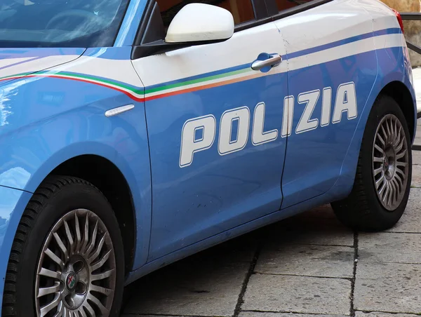 Bolonha Itália Abril 2022 Carro Polícia Italiano Polizia Italiana Mantendo — Fotografia de Stock