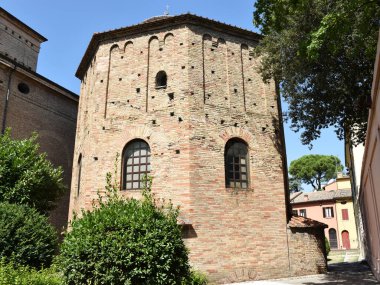 Octagonal baptistery of Neon. External view. Ravenna, Italy.
