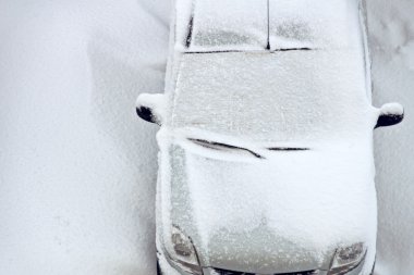 snowed-car clipart