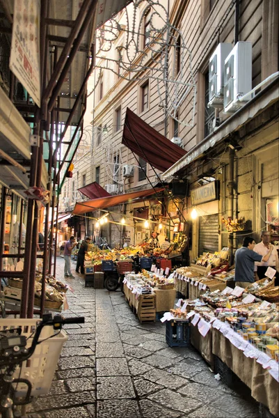 Viale del mercato Fotografia Stock