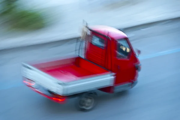 車輪が３つついてる — ストック写真