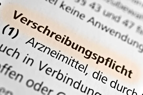 Nur Verschreibungspflichtig Text Mit Marker Arzneimittelgesetz — Stockfoto