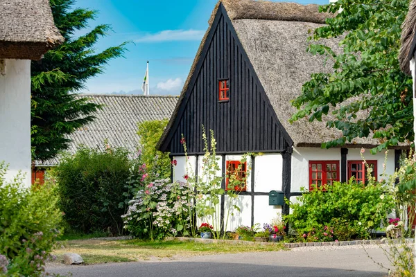 Danish Thatched Roof Half Timbered House Beautiful Summer Flower Garden — Stock Photo, Image