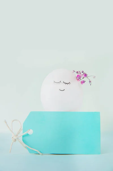 Ostereier Mit Bemaltem Gesicht Als Konzept Für Festliche Frühlingskarte — Stockfoto