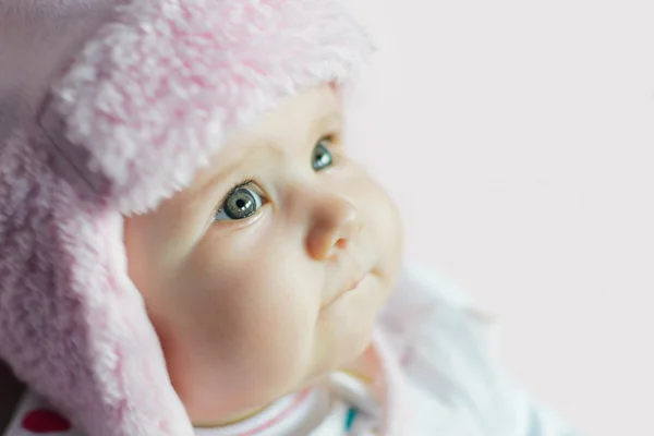 Baby girl with pink hat — Stock Photo, Image