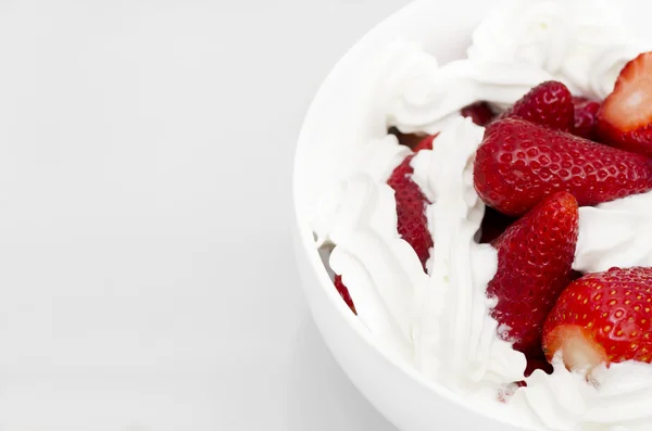 Strawberry with cream — Stock Photo, Image