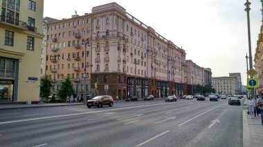 Moskova sokak binası gündüz