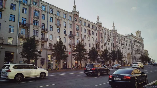 Μόσχα Κτίριο Δρόμο Την Ημέρα — Φωτογραφία Αρχείου