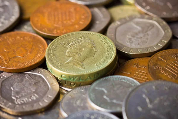 Närbild på brittiska pund mynt — Stockfoto