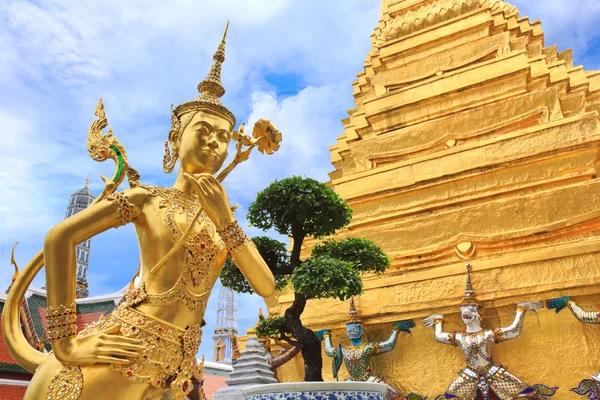 Guardián del Demonio en Wat Phra Kaew, Templo del Buda Esmeralda, B —  Fotos de Stock