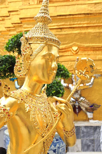 Guardián del Demonio en Wat Phra Kaew, Templo del Buda Esmeralda, B — Foto de Stock