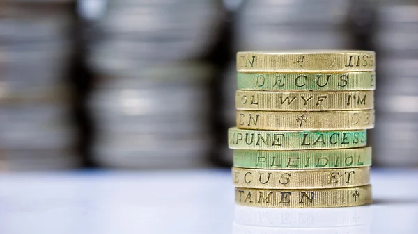 Closeup of stack of british pound coins — Stock Photo, Image