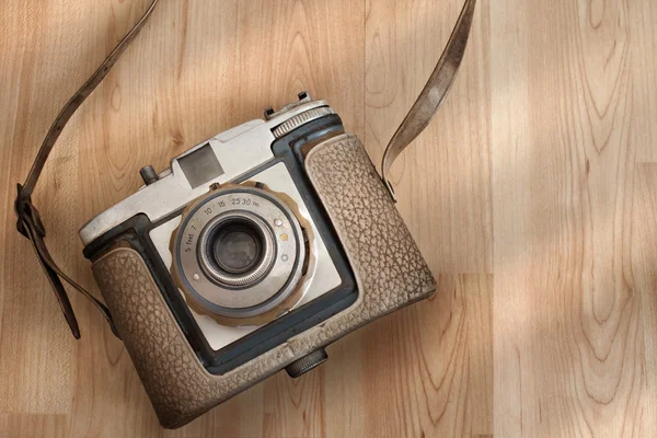 Vintage Camera on the floor — Stock Photo, Image