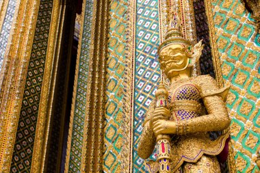 Wat Phra Kaew (tapınakta grand palace)
