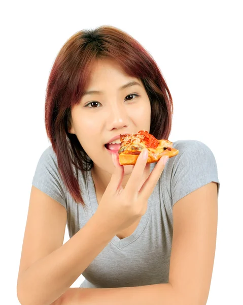 Aislado joven asiático mujer con un pedazo de pizza — Foto de Stock