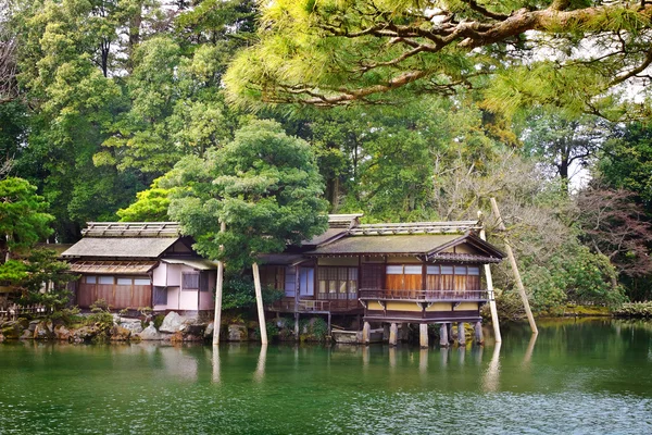 Casa da tè Uchihashi-tei a Kenrokuen a Kanazawa, Giappone — Foto Stock