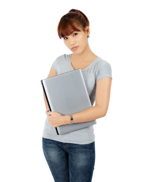 Isolado jovem ásia mulher com um laptop computador — Fotografia de Stock