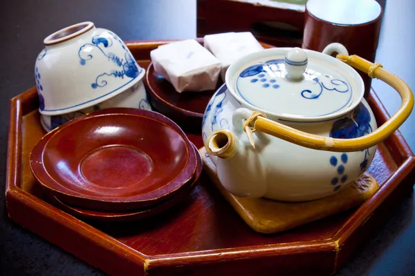 Conjunto de chá cereâmico branco japonês — Fotografia de Stock