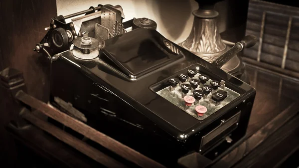 Máquina de calculadora manual vintage — Fotografia de Stock