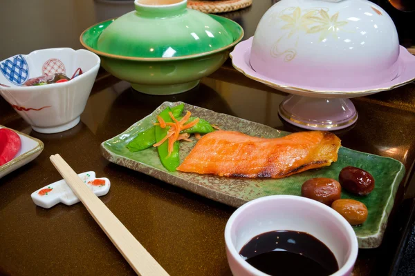 Smažené japonské Lososový steak — Stock fotografie